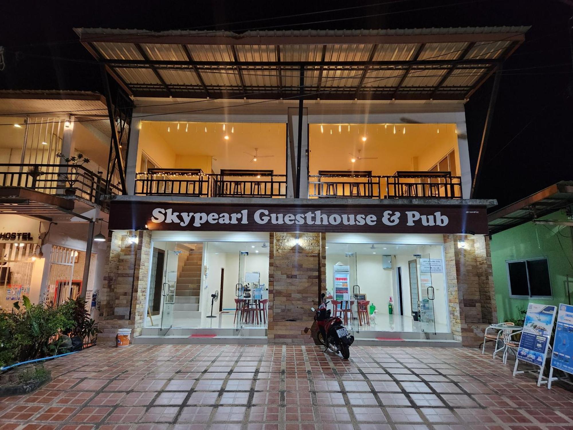 Skypearl Guesthouse & Pub Koh Tao Eksteriør billede