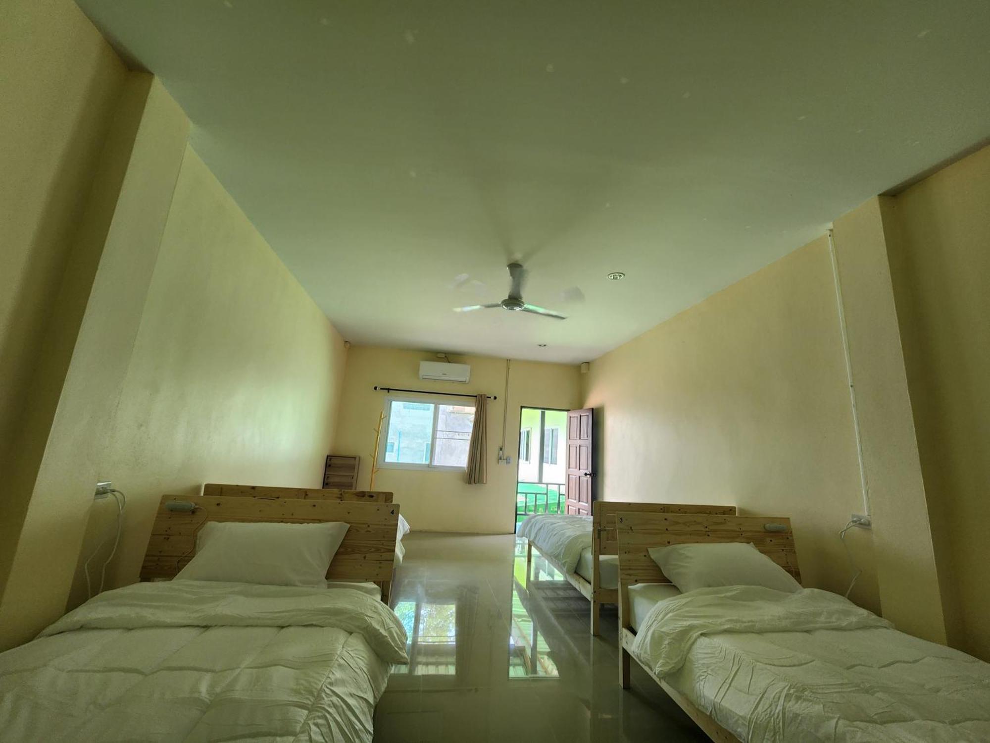 Skypearl Guesthouse & Pub Koh Tao Eksteriør billede