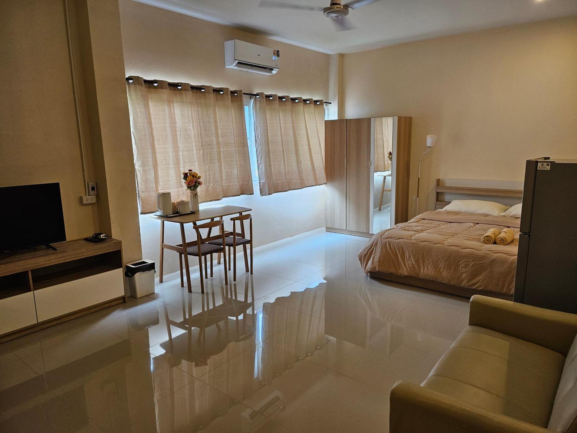 Skypearl Guesthouse & Pub Koh Tao Eksteriør billede