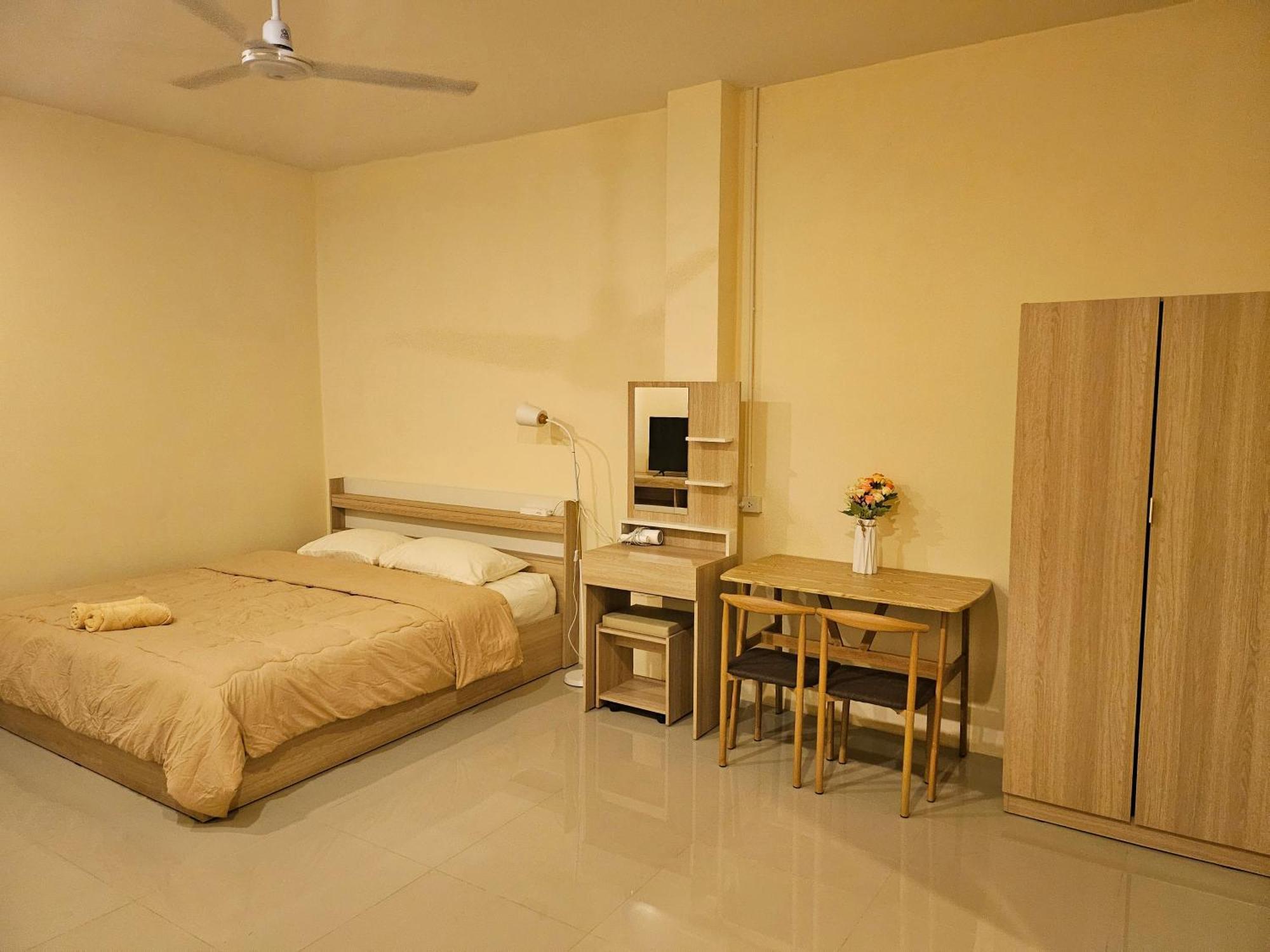 Skypearl Guesthouse & Pub Koh Tao Eksteriør billede